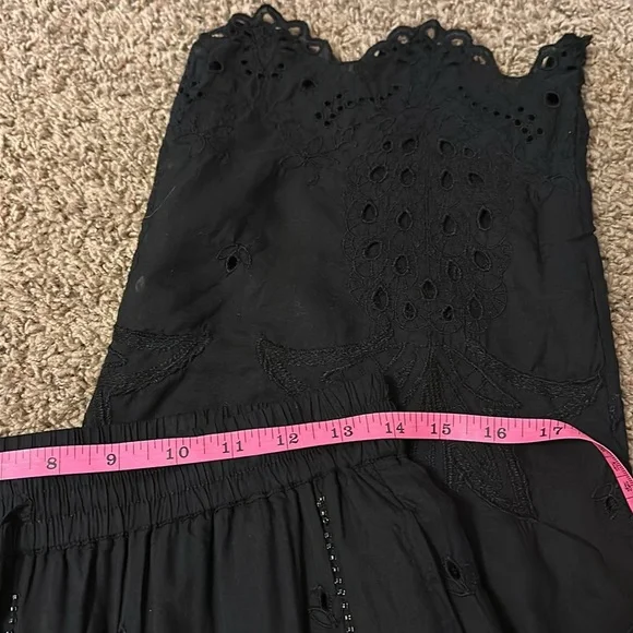 Zara Eyelet Pants (XS) - Picture 5 of 11